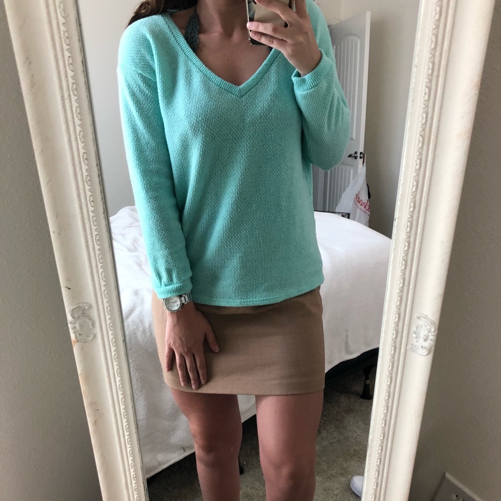 v neck beachy sweater